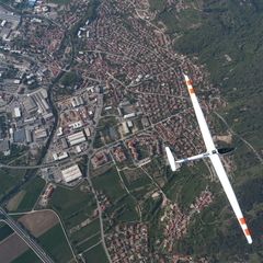 Flugwegposition um 14:49:36: Aufgenommen in der Nähe von Ajdovščina, Slowenien in 1876 Meter